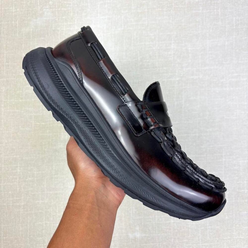 🦂 2025 Keen UNEEK Loafer “Oxblood” 10.5M